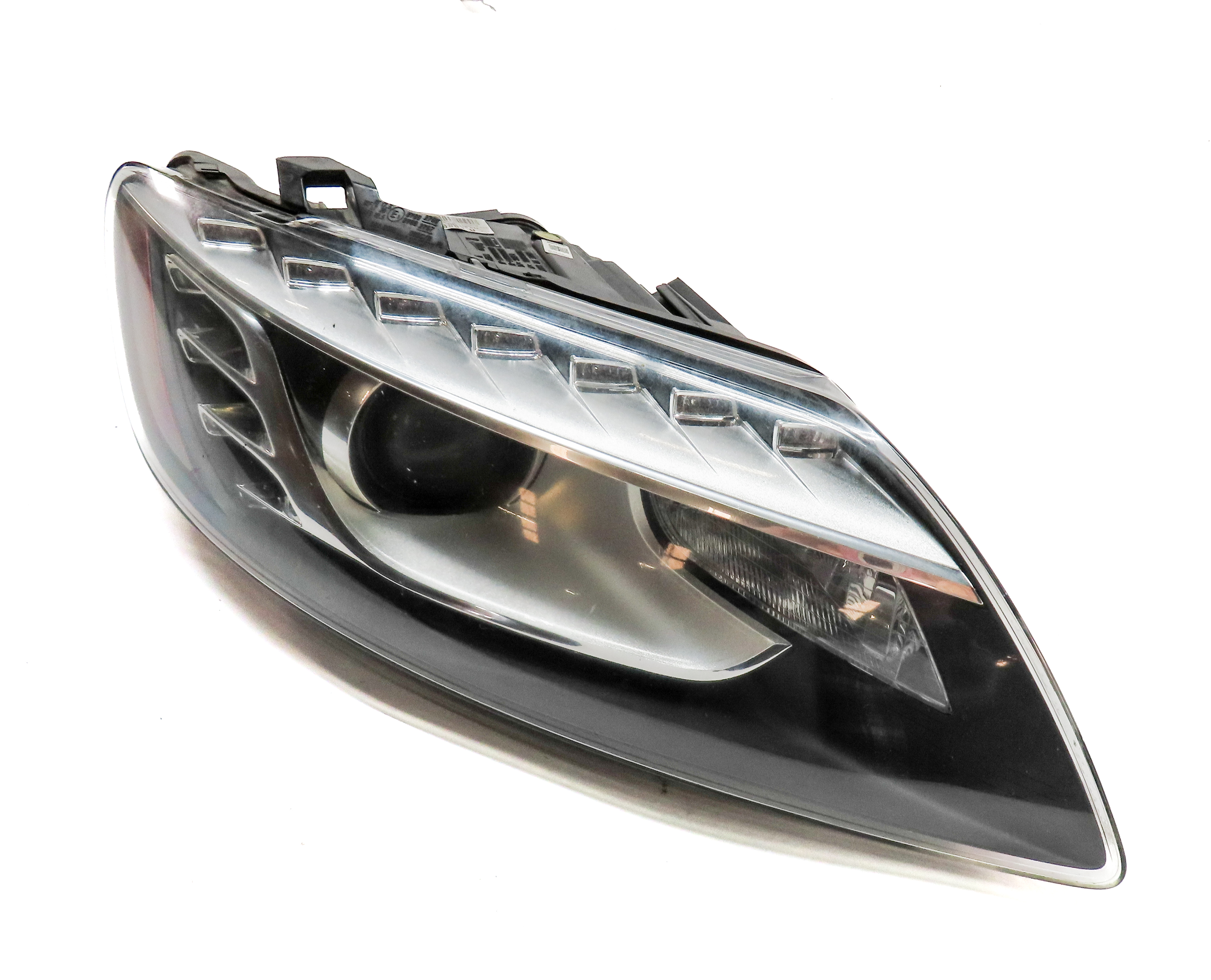 2010-2015 AUDI Q7 (4L) RIGHT PASSENGER XENON HID HEADLIGHT LIGHT LAMP (NON AFS) — exact item pictured